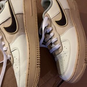 Nike Kids Sneakers in White and Tan